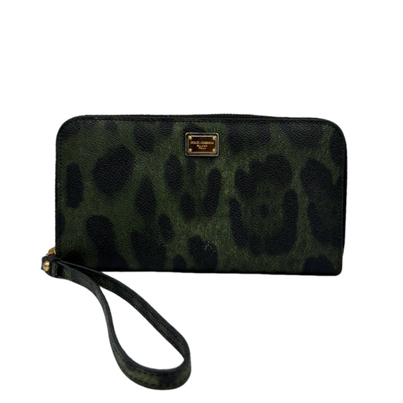 B2. Dolce & Gabbana Wristlet Wallet - Picture 2 of 8